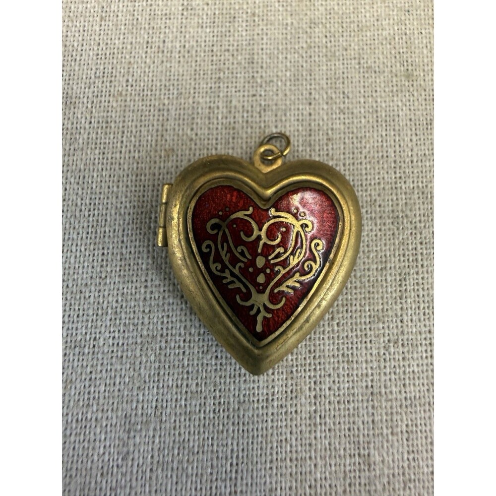 VTG Metropolitan Museum of Art Gold Tone Red & Gold Enamel Heart Locket Pendant